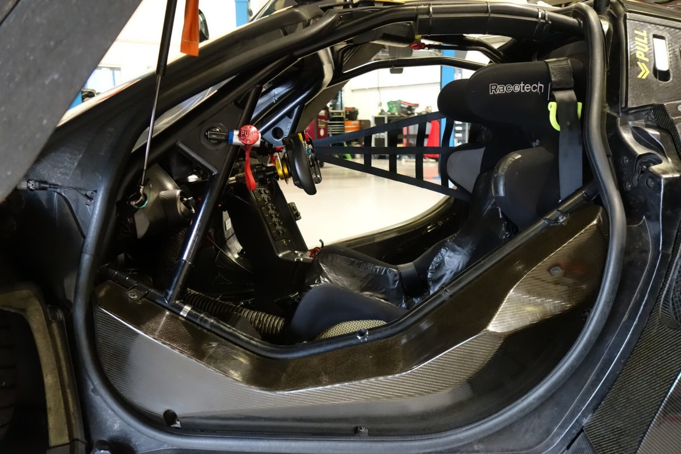2020 McLaren 720S GT3, image 10