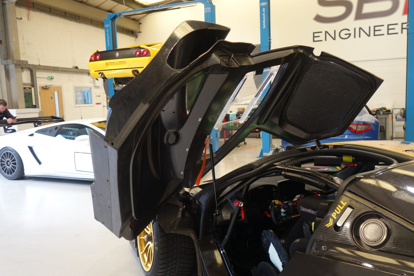 2020 McLaren 720S GT3, image 9